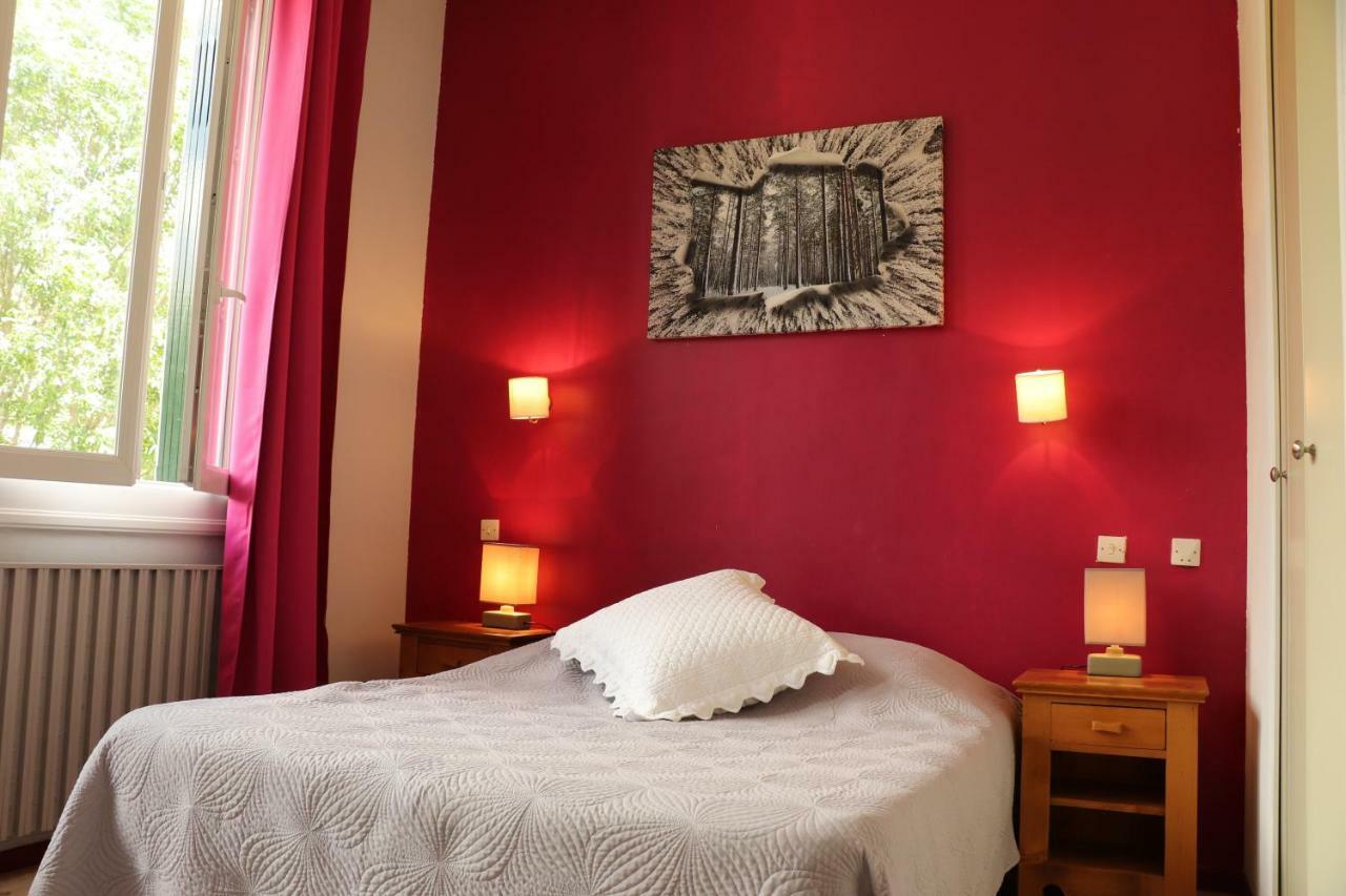 La Grande Eperviere Hotell Barcelonnette Rum bild